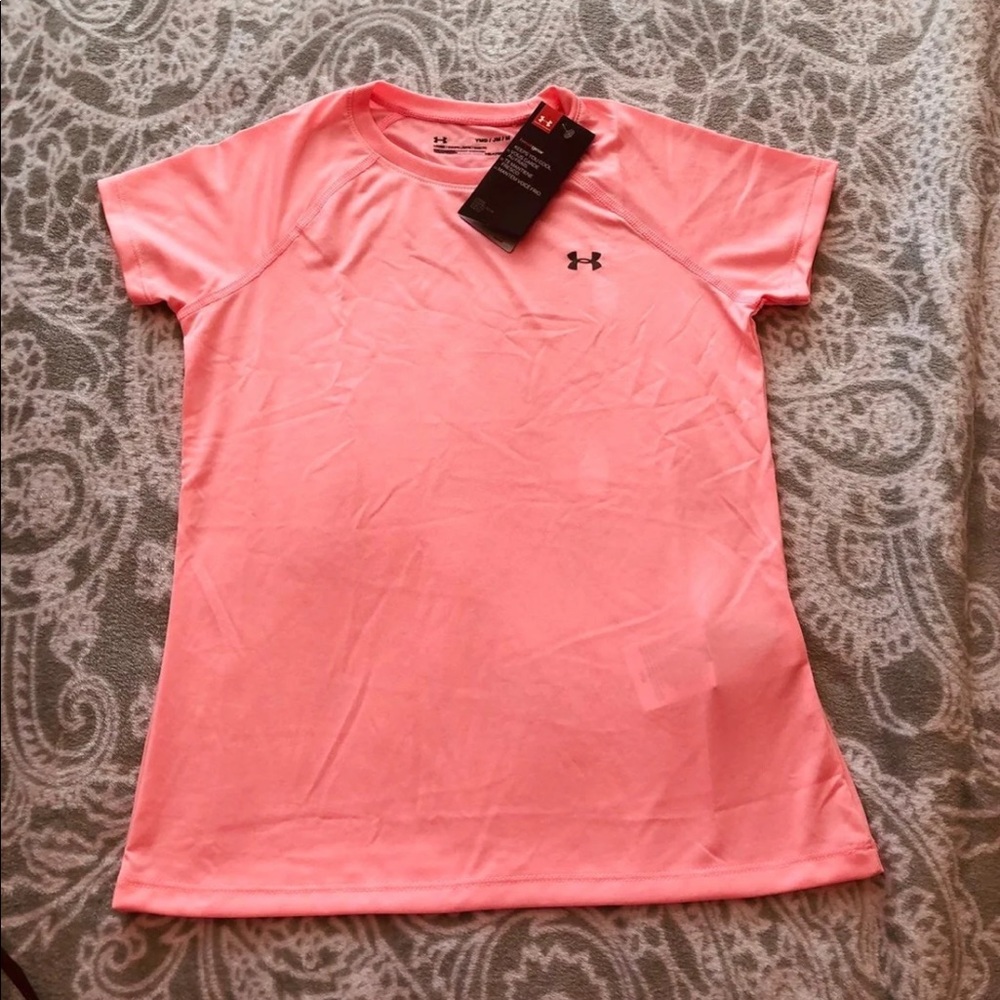 NWT under armour youth medium shirt